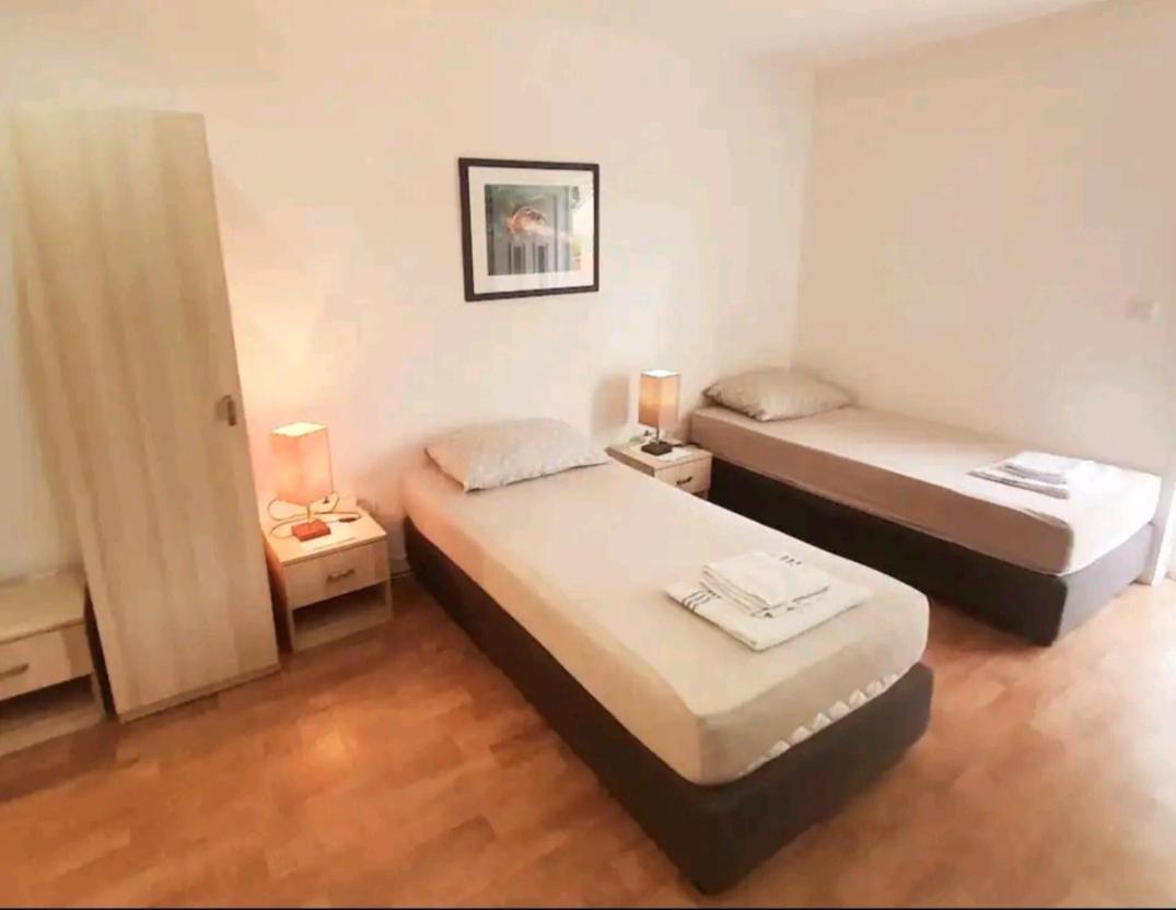 Motel Stone Gardens Doli Ngoại thất bức ảnh