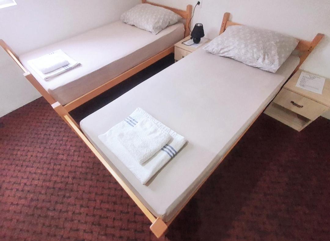 Motel Stone Gardens Doli Ngoại thất bức ảnh